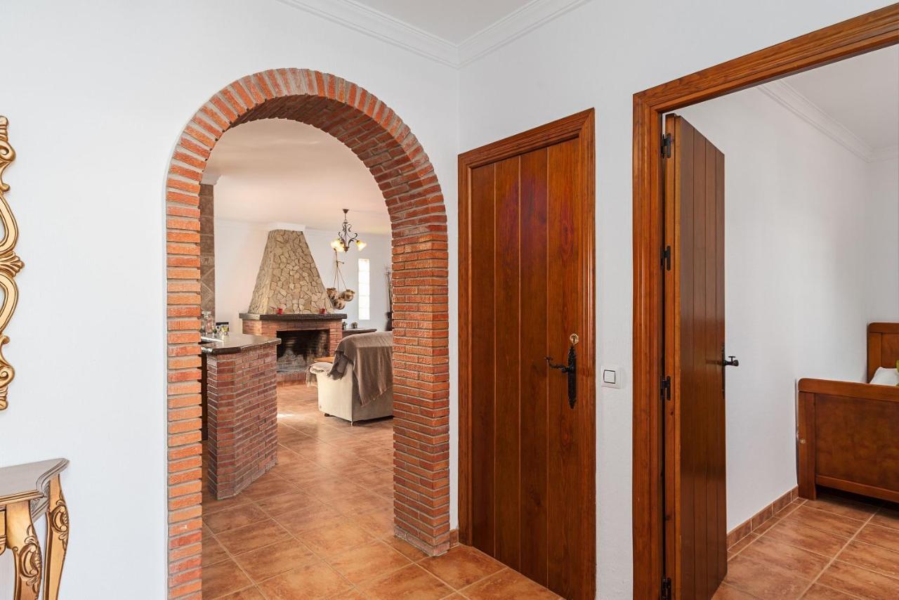 Вилла Casa De Piedra Эль-Каньяль Экстерьер фото